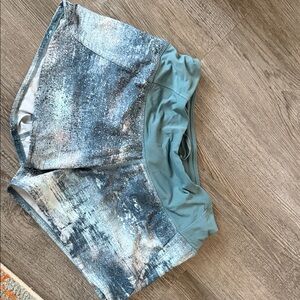 LULULEMON Women's Shorts